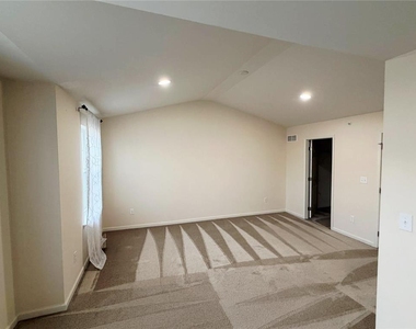 356 Redclover Lane - Photo Thumbnail 38