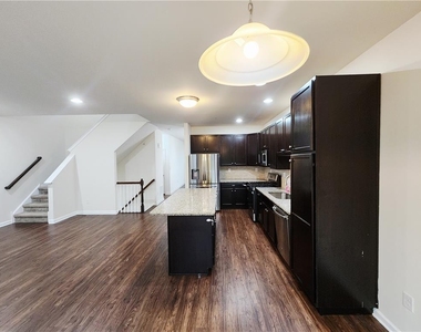356 Redclover Lane - Photo Thumbnail 13