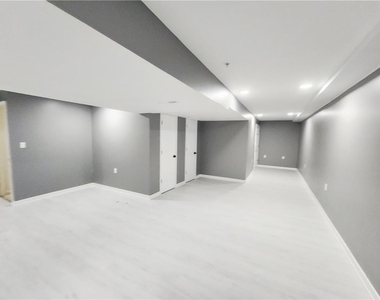 356 Redclover Lane - Photo Thumbnail 31