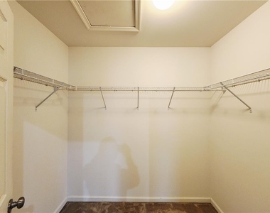 356 Redclover Lane - Photo Thumbnail 19