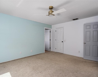 4008 Kingsfield Drive - Photo Thumbnail 16