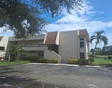 7231 W Country Club Drive N - Photo Thumbnail 1