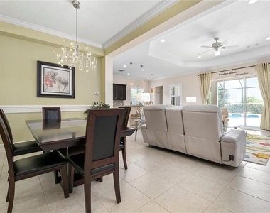 4720 Claremont Park Drive - Photo Thumbnail 4