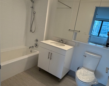  West 57th Street  - Photo Thumbnail 4