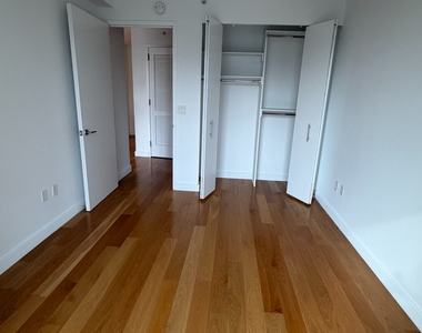  West 57th Street  - Photo Thumbnail 2