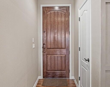 14648 Boer Trail Avenue - Photo Thumbnail 3