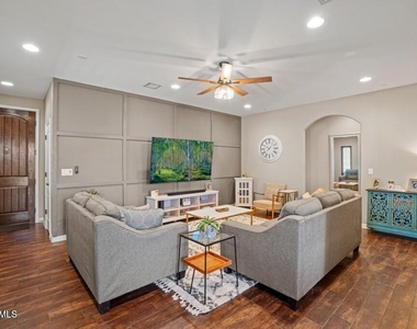 14648 Boer Trail Avenue - Photo Thumbnail 5