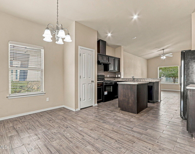 14832 Orsten Artis Avenue - Photo Thumbnail 15