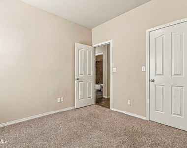 14832 Orsten Artis Avenue - Photo Thumbnail 24