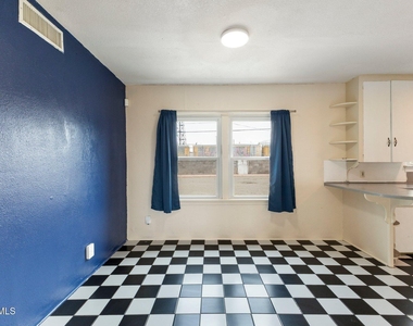 137 Anita Circle - Photo Thumbnail 5