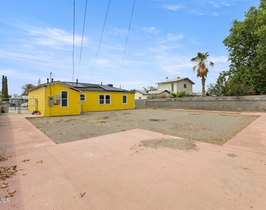 137 Anita Circle - Photo Thumbnail 3