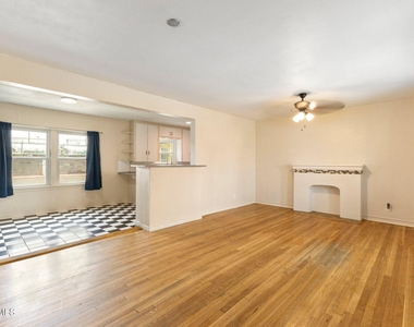137 Anita Circle - Photo Thumbnail 2