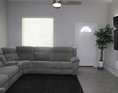 640 Paseo Dulce Avenue - Photo Thumbnail 3