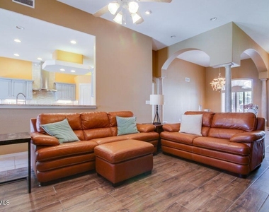 3517 Tierra Angel Drive - Photo Thumbnail 12