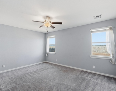 3917 Desert Bluff Drive - Photo Thumbnail 20