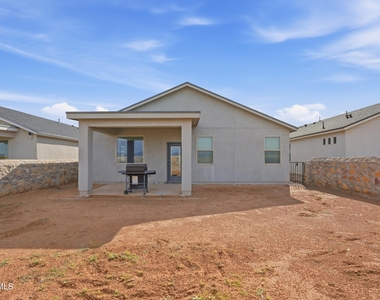 3917 Desert Bluff Drive - Photo Thumbnail 6