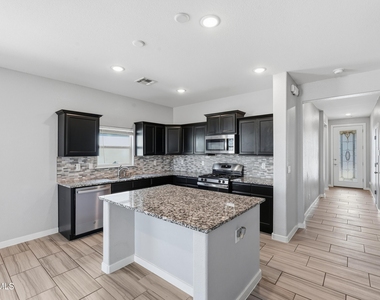 3917 Desert Bluff Drive - Photo Thumbnail 26