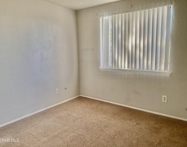 8210 Marfil Drive - Photo Thumbnail 14