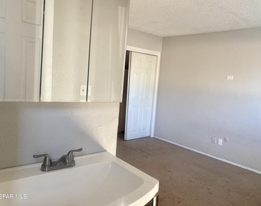 8210 Marfil Drive - Photo Thumbnail 20