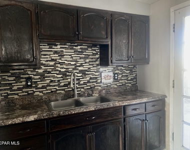 8210 Marfil Drive - Photo Thumbnail 9