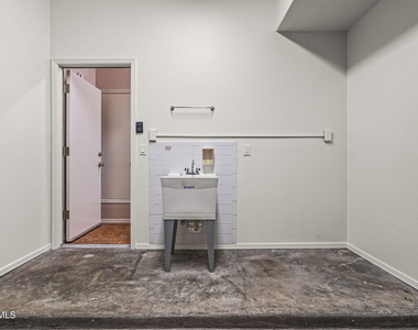 143 N Alto Mesa Drive - Photo Thumbnail 14