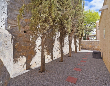 143 N Alto Mesa Drive - Photo Thumbnail 23