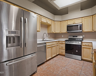 143 N Alto Mesa Drive - Photo Thumbnail 3