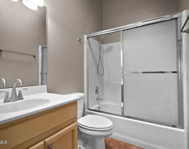 143 N Alto Mesa Drive - Photo Thumbnail 15