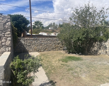 609 E Robinson Avenue - Photo Thumbnail 31