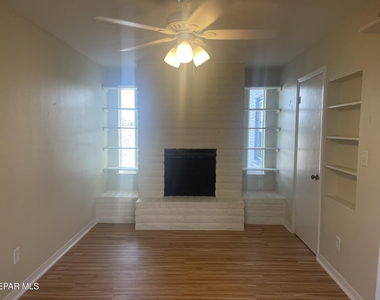 609 E Robinson Avenue - Photo Thumbnail 17