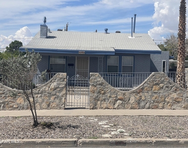 609 E Robinson Avenue - Photo Thumbnail 1