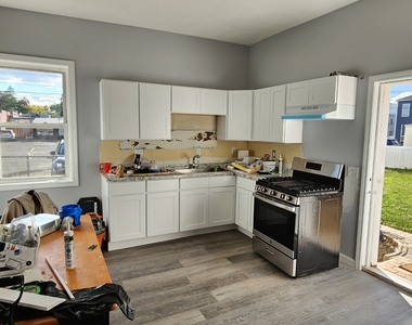 24 Meadow Street - Photo Thumbnail 3