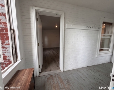 57 Oak Street - Photo Thumbnail 5