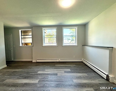 39 Elliott Street - Photo Thumbnail 2