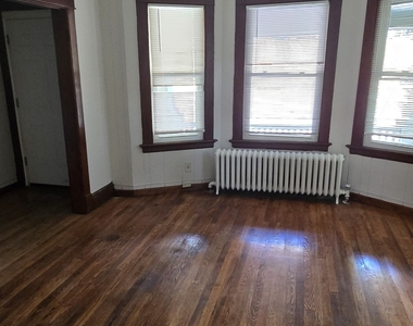 79 Robbins Street - Photo Thumbnail 5