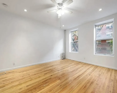 411 West 54th Street - Photo Thumbnail 6