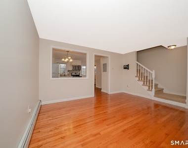 201 Regan Road - Photo Thumbnail 11