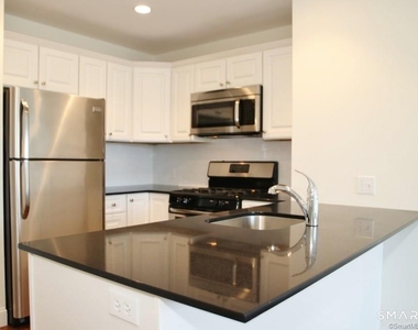 947 Hope Street - Photo Thumbnail 15