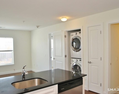 947 Hope Street - Photo Thumbnail 17