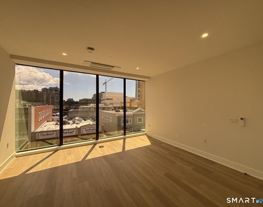470 Summer Street - Photo Thumbnail 16