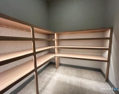 470 Summer Street - Photo Thumbnail 9