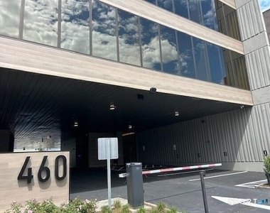 470 Summer Street - Photo Thumbnail 11