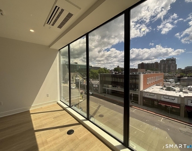 470 Summer Street - Photo Thumbnail 17
