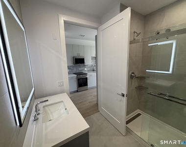 470 Summer Street - Photo Thumbnail 18