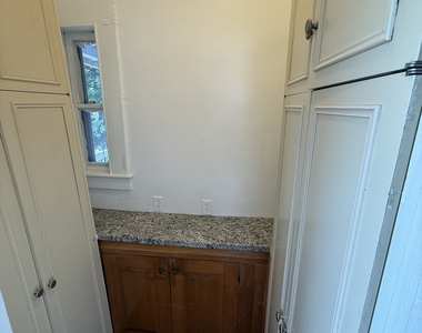 125 Columbia Street - Photo Thumbnail 16