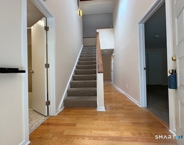 454 Main Avenue - Photo Thumbnail 10