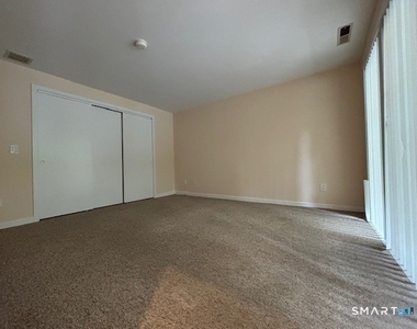 454 Main Avenue - Photo Thumbnail 6