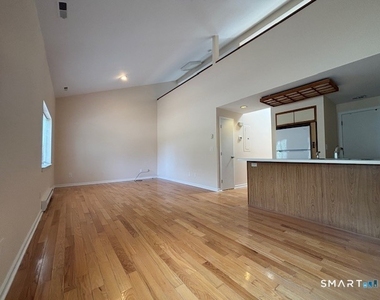 454 Main Avenue - Photo Thumbnail 2