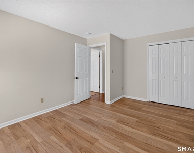 900 Mix Avenue - Photo Thumbnail 20