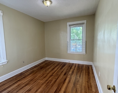 63 Blake Street - Photo Thumbnail 6